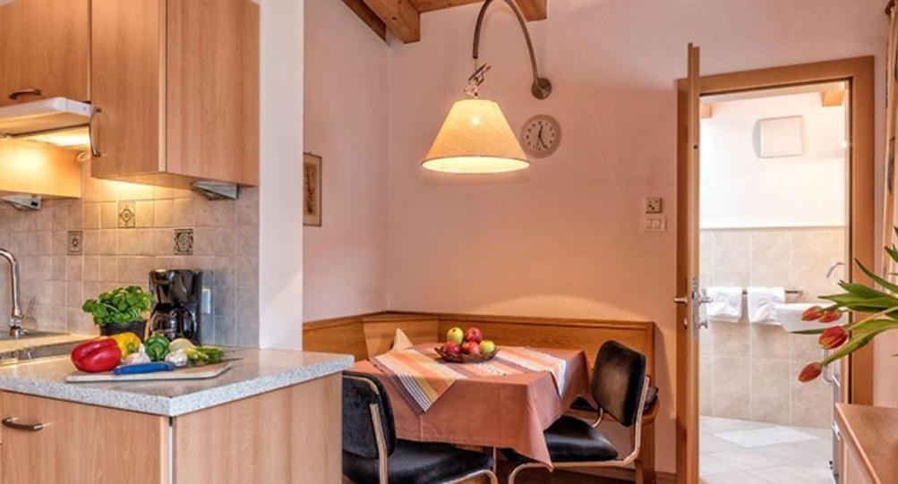 Residence Andrea Lagundo Bagian luar foto